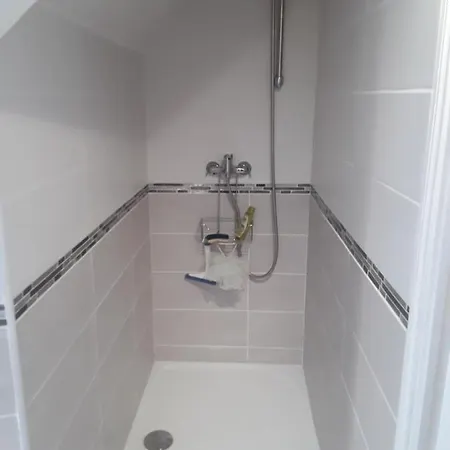 Chambres Chez L Habitant Отель типа 